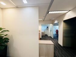 Gateway East (D7), Office #627359931